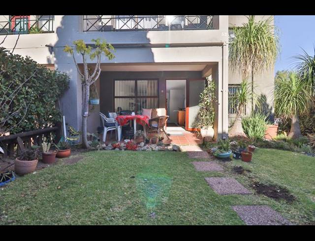 2 BEDROOM COMPLEX FOR SALE IN MARAIS STEYN PARK